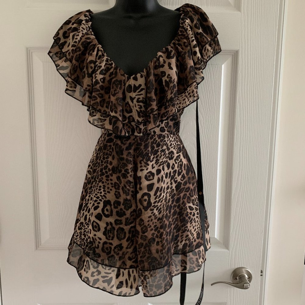 NWT PrettyLittleThing Women´s Romper, Size 4 - Picture 4 of 16
